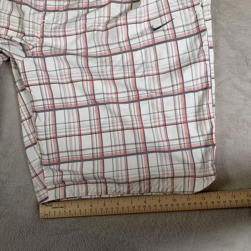 Nike Shorts Mens XL White Red Plaid Swim Trunks Mesh Lined Drawstring 397143-100